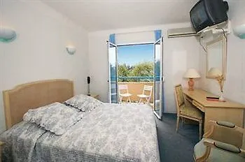Hotel Hydra 3*