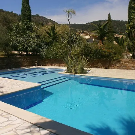 Hydra Hotel